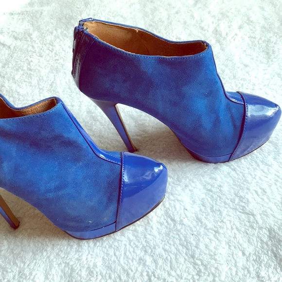 Aldo Shoes - Blue Suede Booties